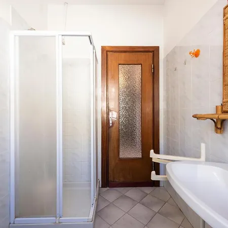 Apartament Daniela 3 By Mmega Massa (Tuscany)